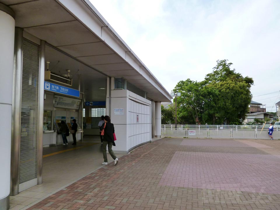 横浜市営地下鉄下飯田駅前写真画像