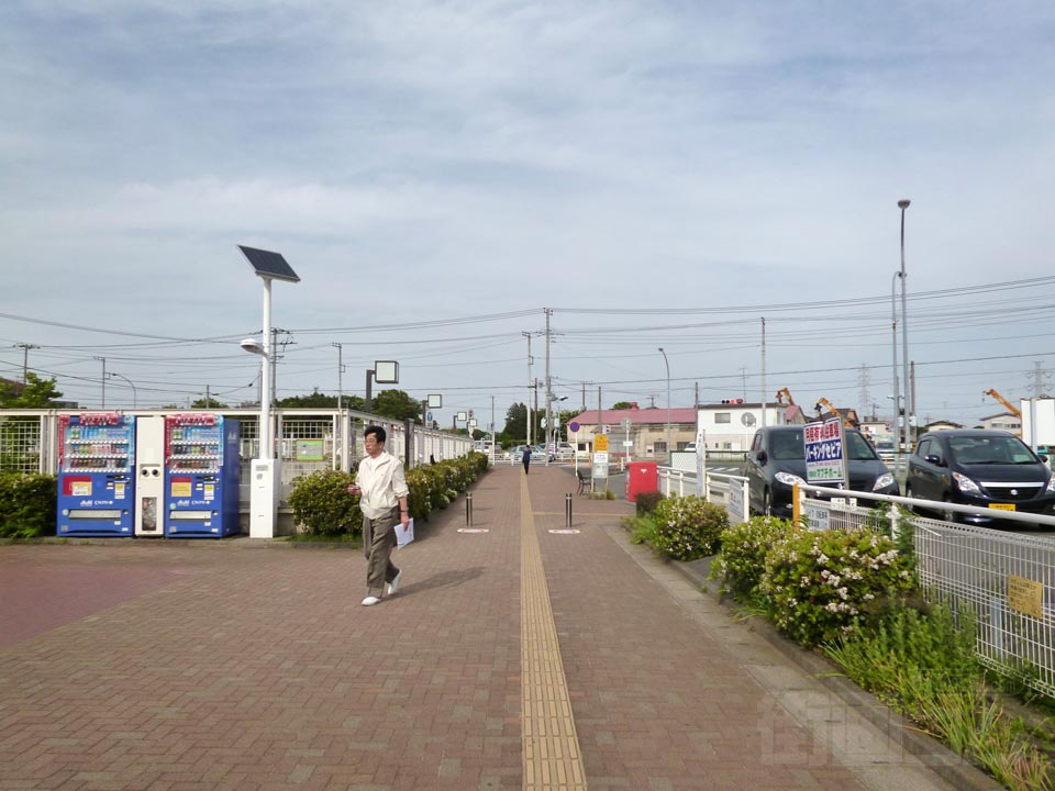 横浜市営地下鉄下飯田駅前写真画像
