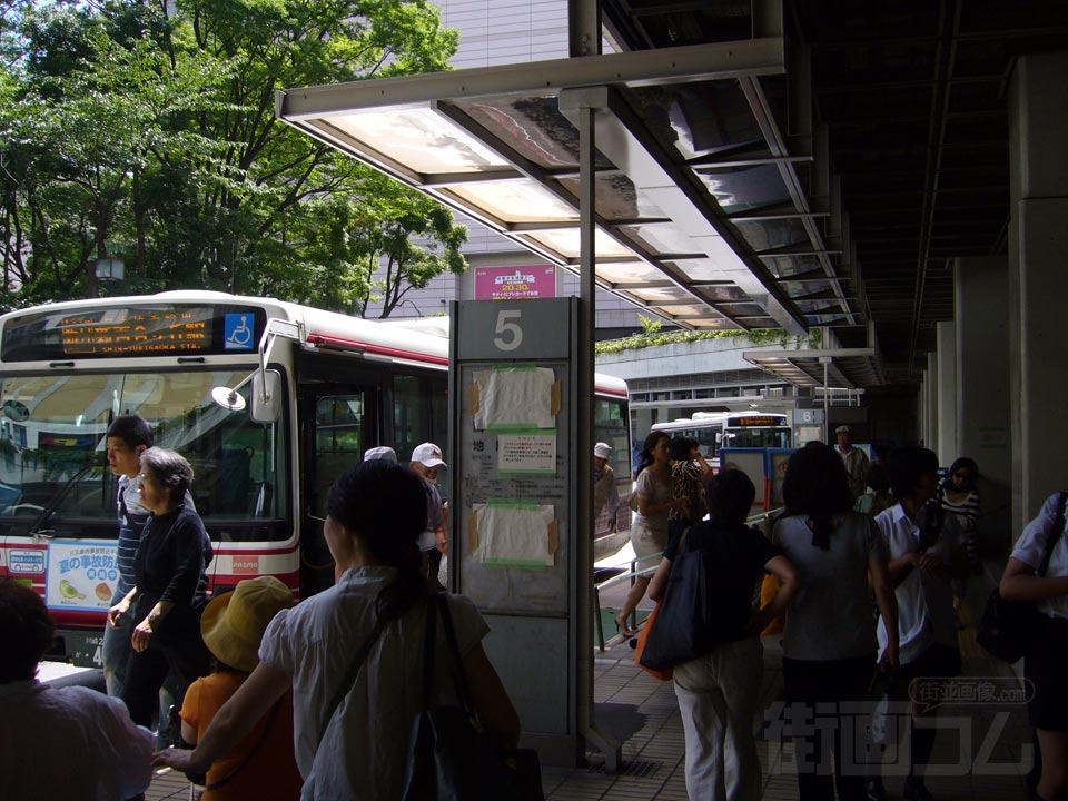 新百合ヶ丘駅バスターミナル写真画像
