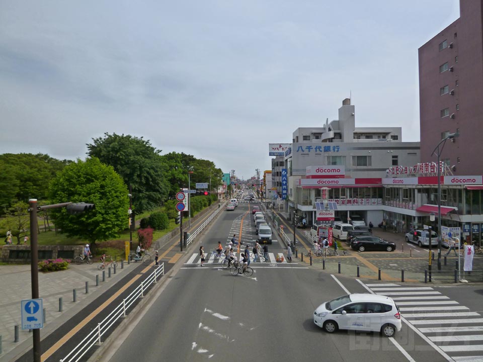 湘南台駅入口交差点