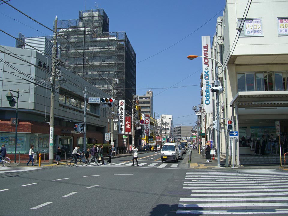 相武台前駅交差点