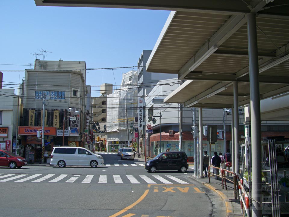 小田急相武台前駅北口前