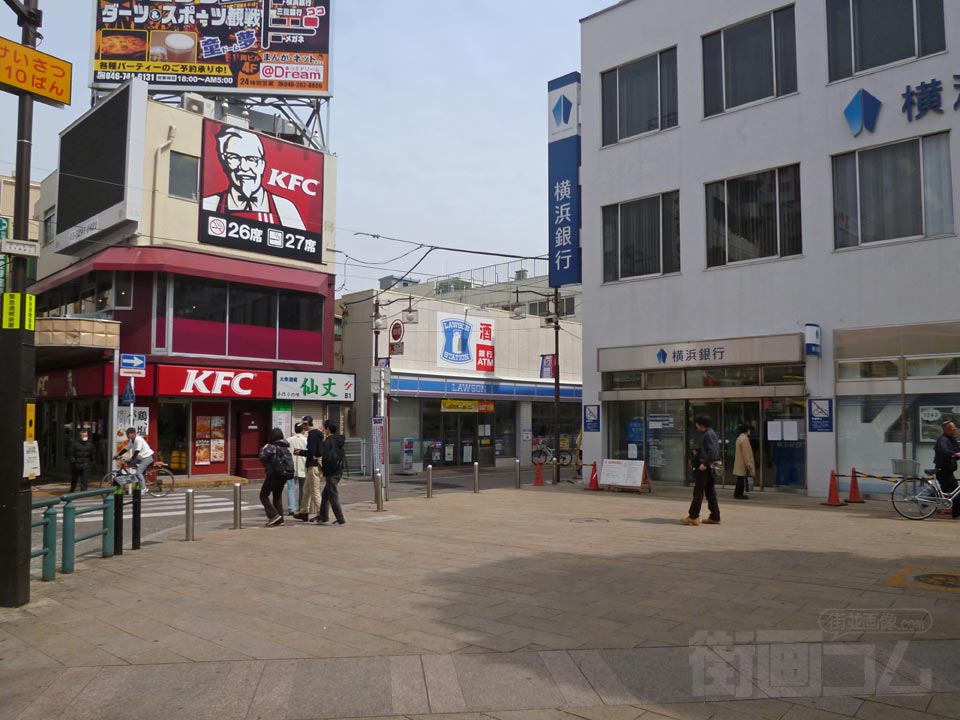 相鉄・小田急大和駅前