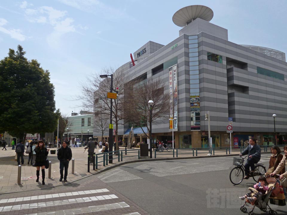 相鉄・小田急大和駅前