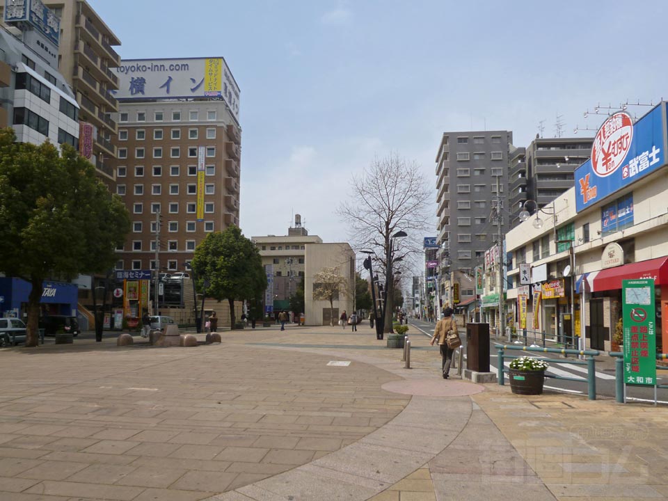 相鉄・小田急大和駅前