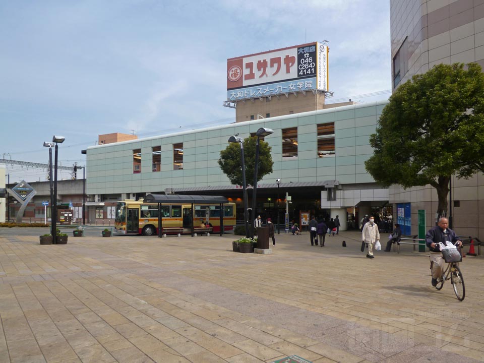 相鉄・小田急大和駅前