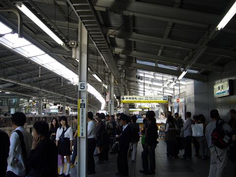 京急横浜駅写真画像