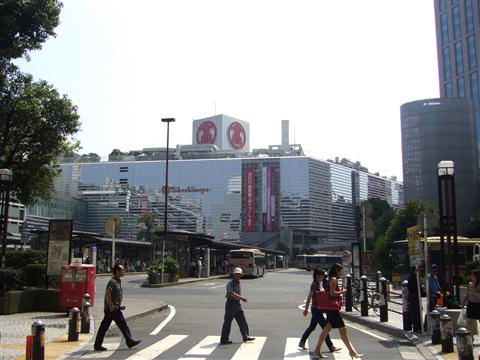 JR横浜駅西口写真画像