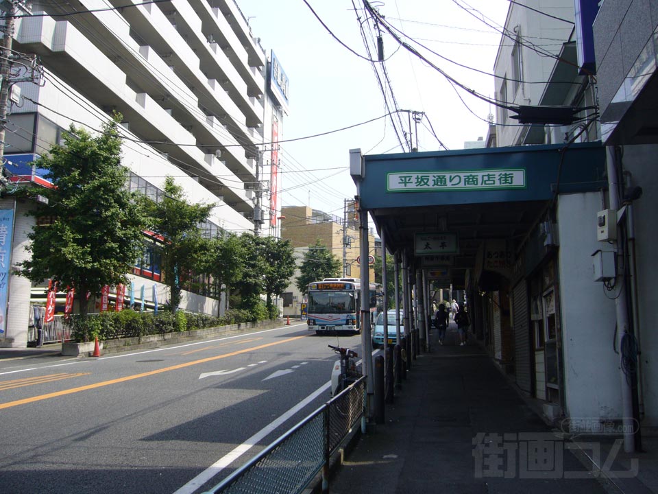 京急横須賀中央駅西口写真画像