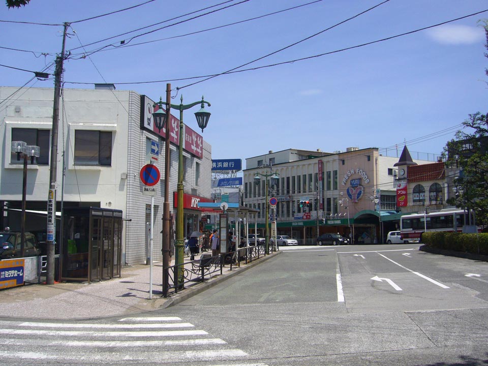 小田急百合ヶ丘駅南口前