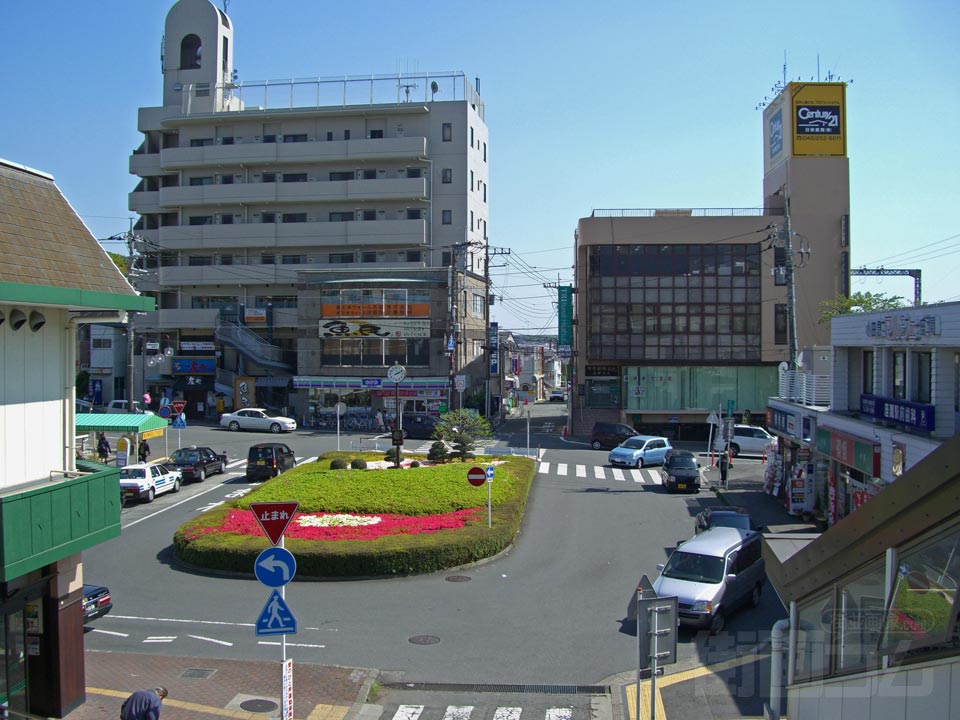 小田急座間駅東口前写真画像