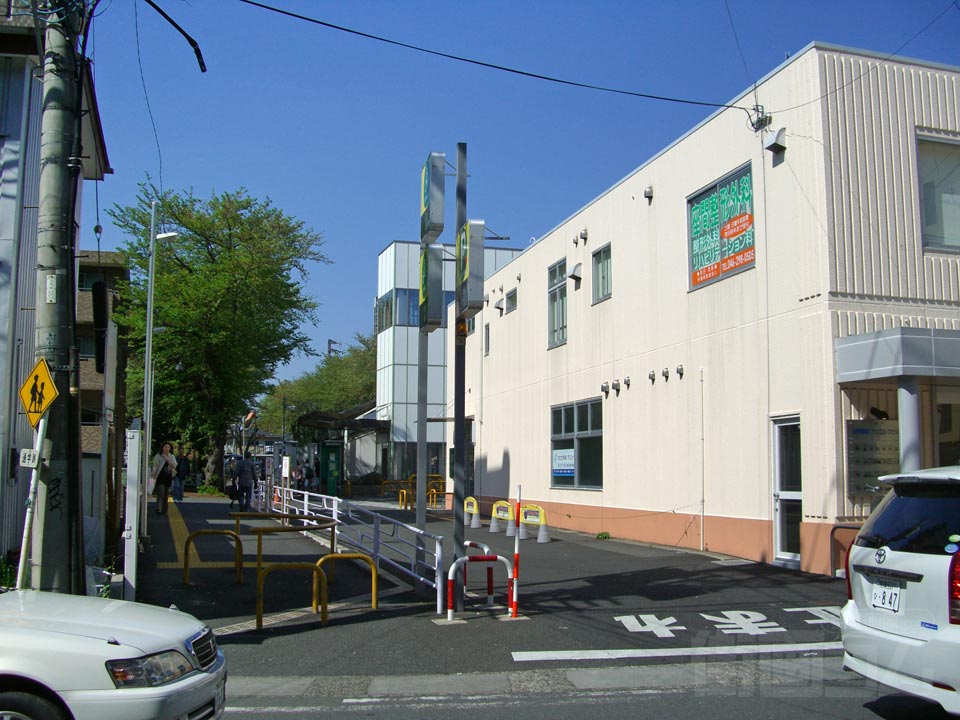 小田急座間駅西口前写真画像