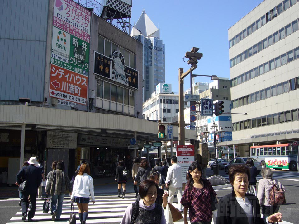 東掘交差点