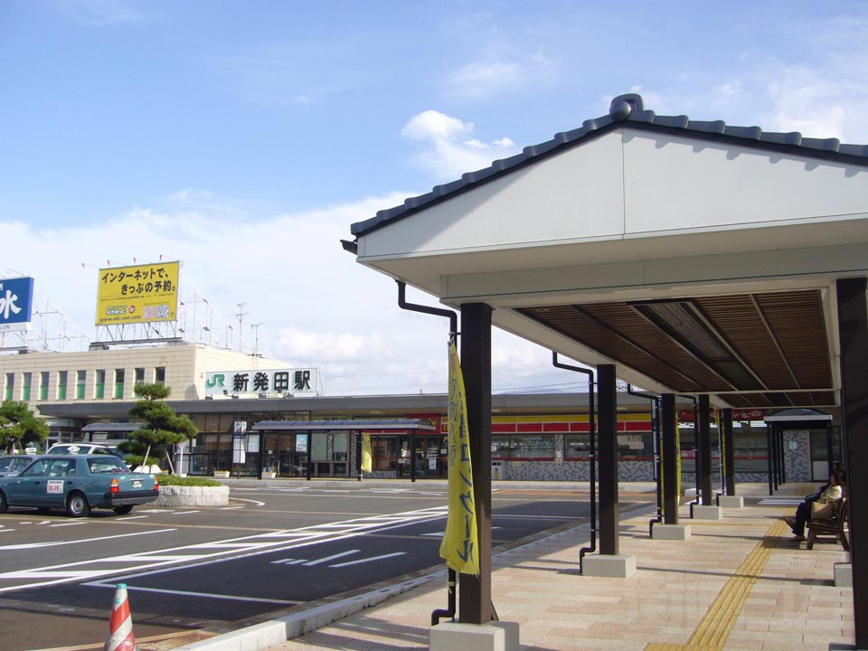 JR新発田駅前