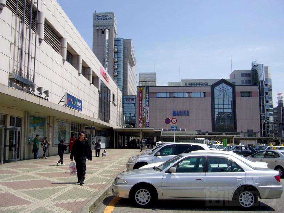 JR・電鉄富山駅前