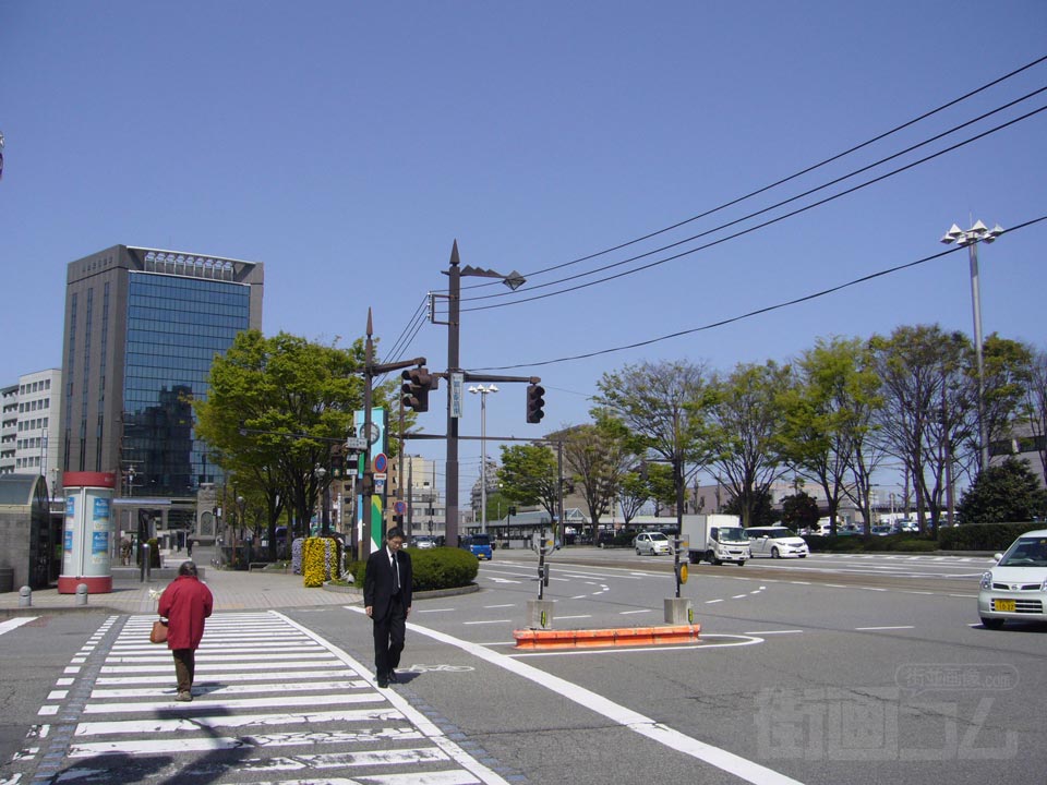 富山駅前東交差点