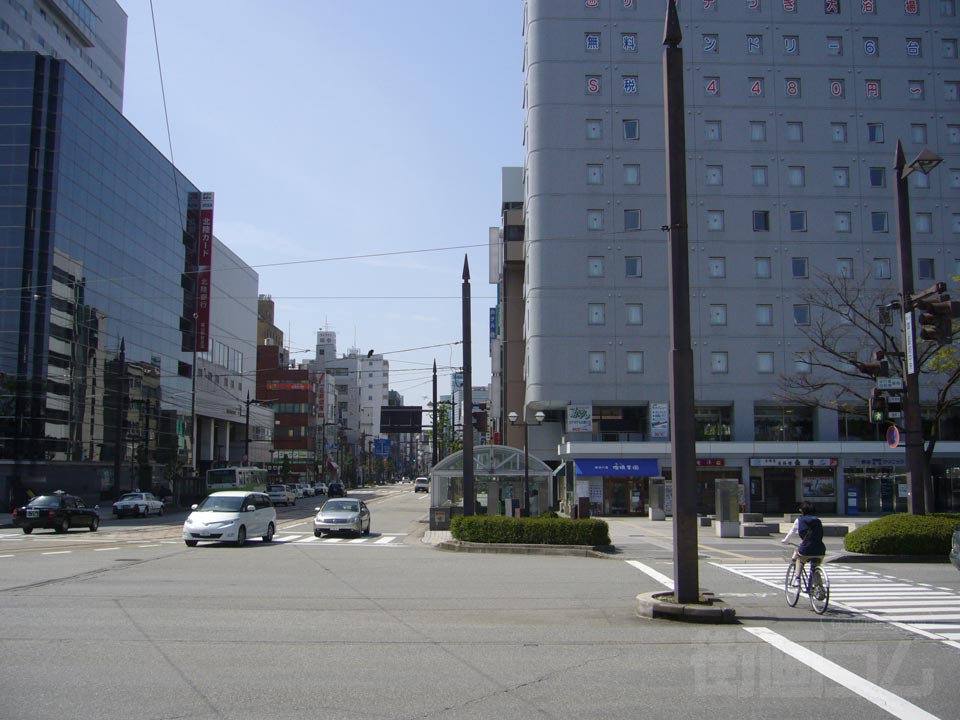 富山駅前中央交差点