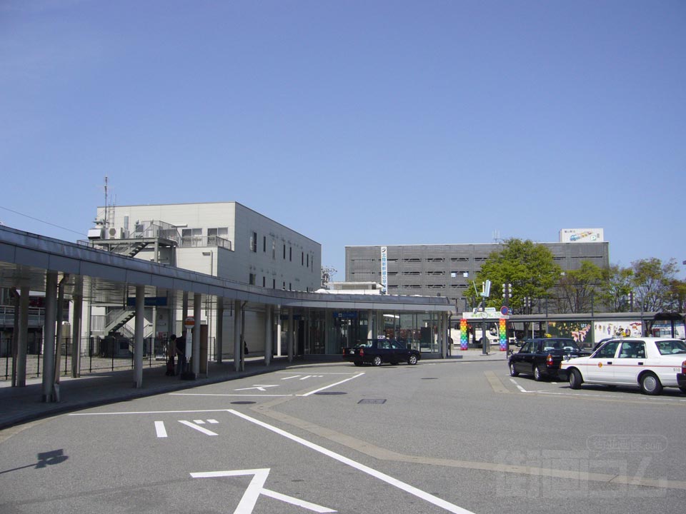 JR富山駅北口前