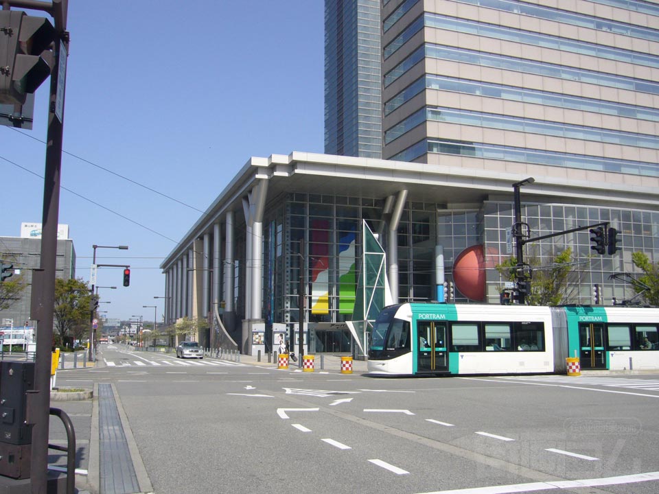 富山駅北口交差点