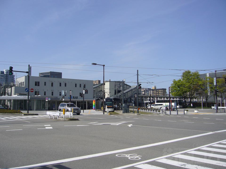 富山駅北口交差点