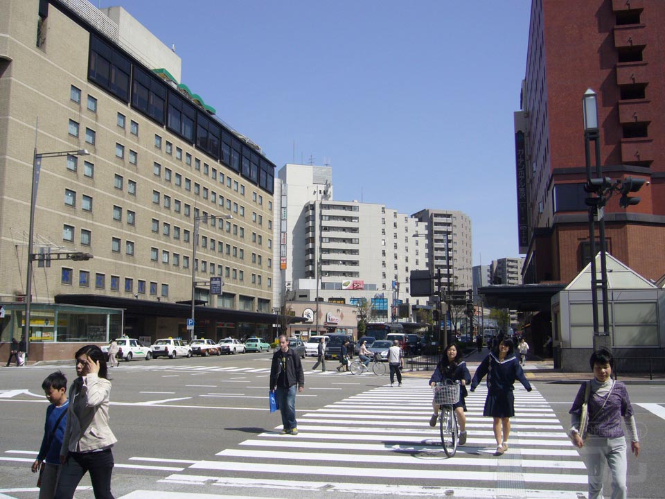 金沢駅前中央交差点