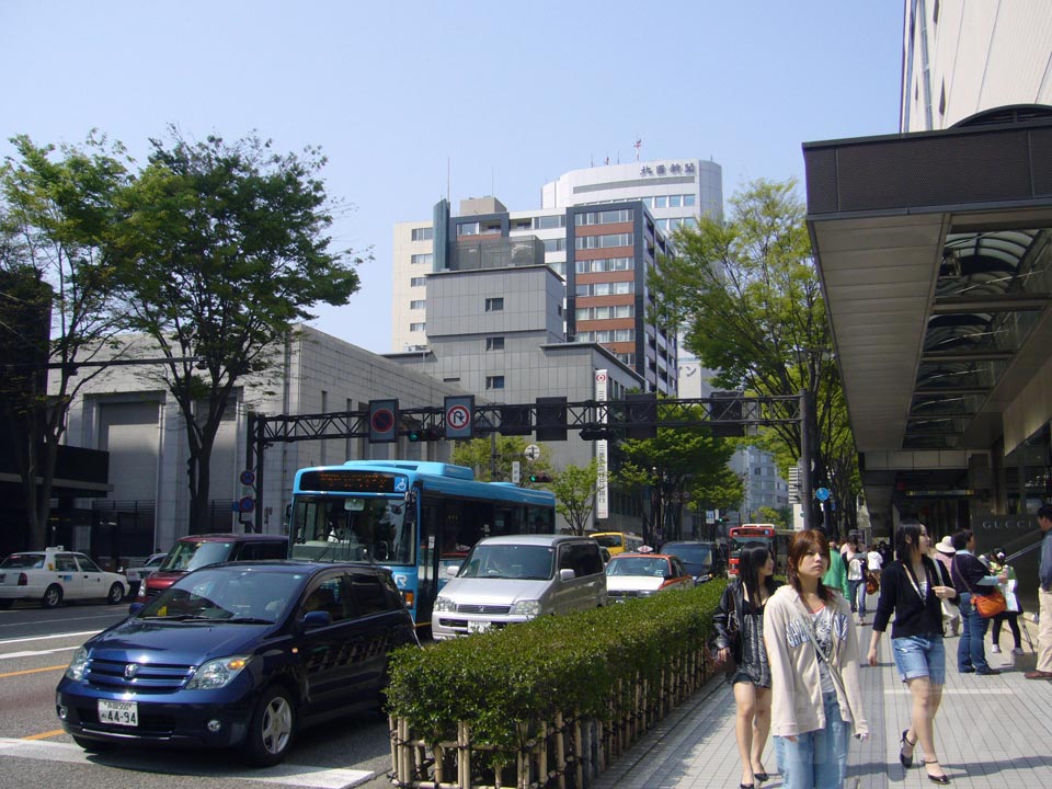 百万石通り(国道157号線)