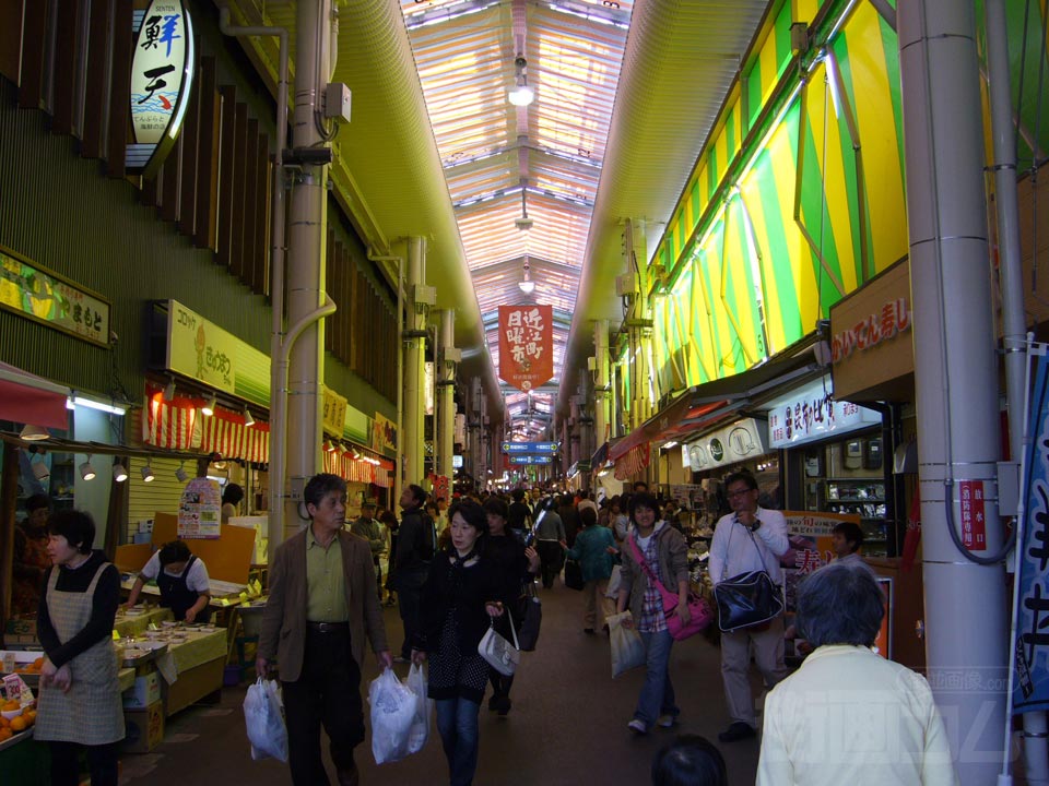 近江町市場鮮魚通り