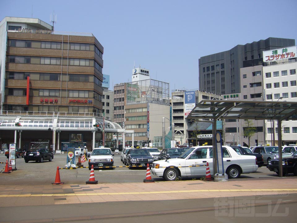 JR福井駅西口前