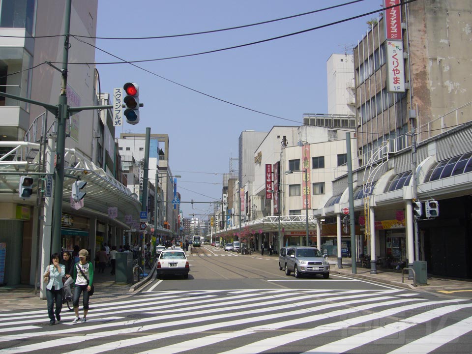 福井駅前スクランブル交差点