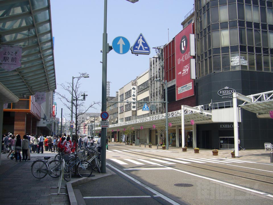 福井駅前電車通り