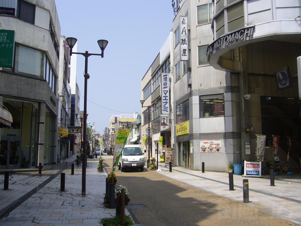 サンロード北の庄通り