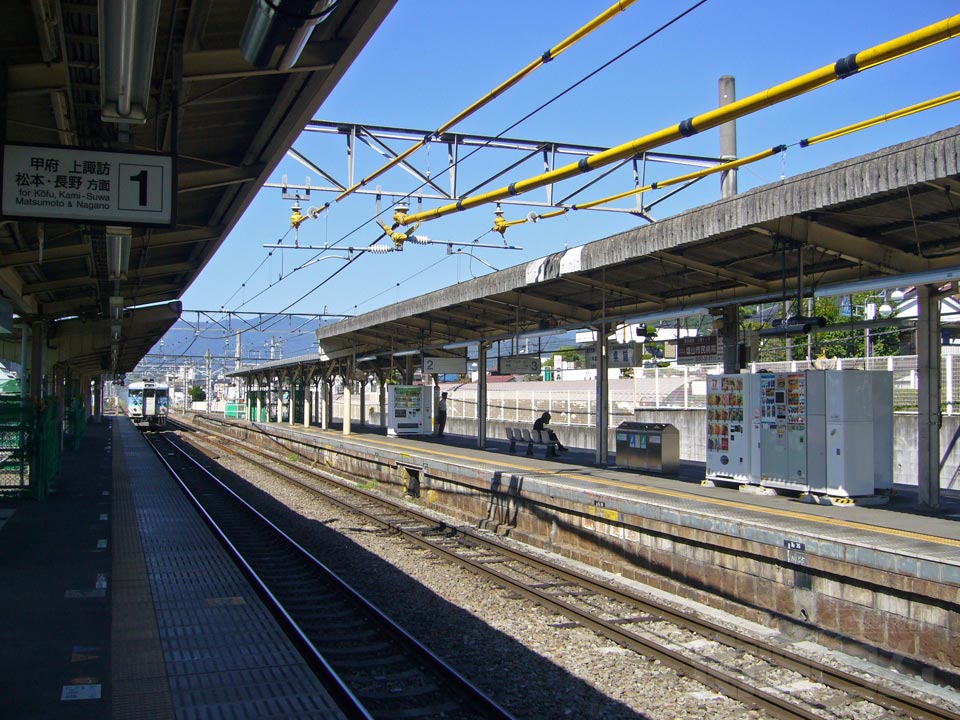 JR塩山駅ホーム(JR中央本線)