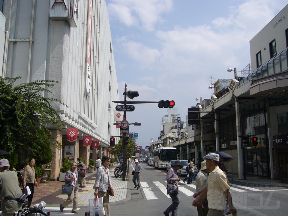 春日モール北交差点