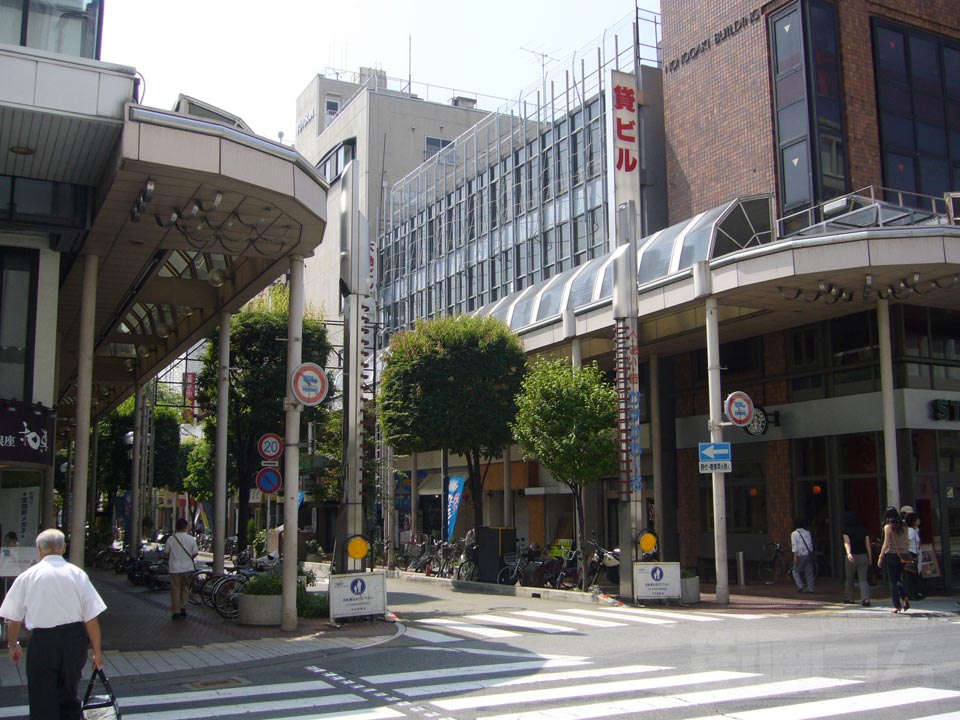 春日モール北交差点