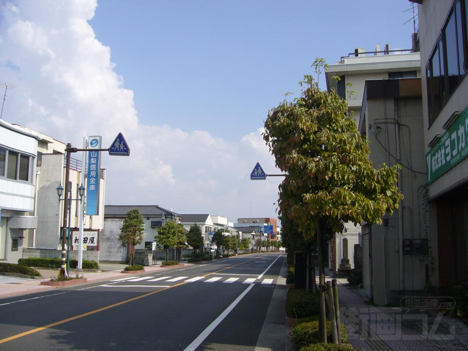 本町通り(旧甲州街道)写真画像