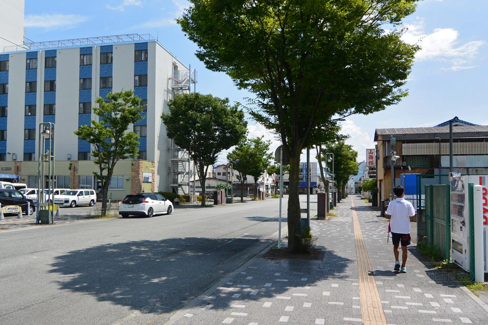 山梨県道102号酒折停車場線