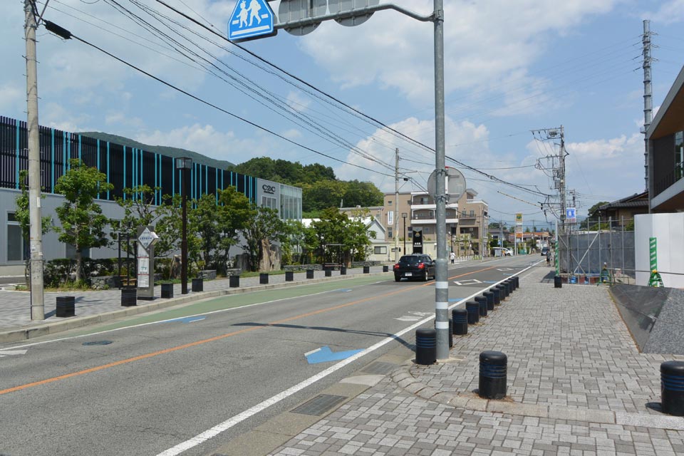 城東通り(国道411号線)