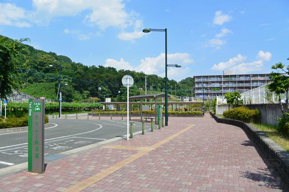 JR酒折駅北口前