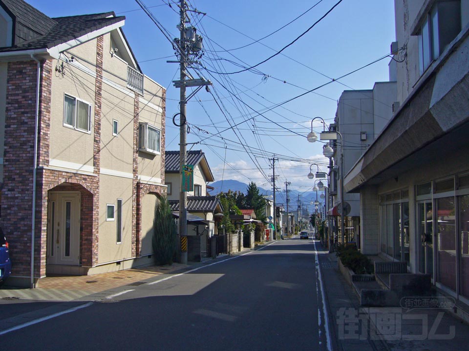 長野電鉄桐原駅前南側写真画像