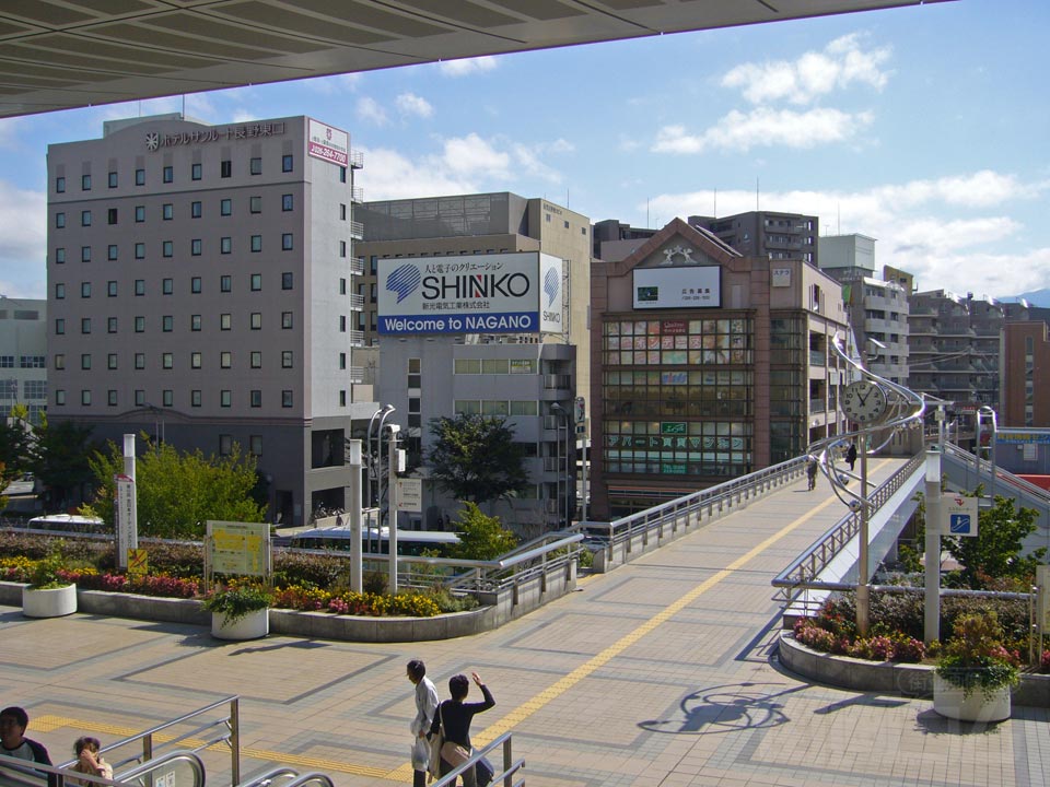 JR長野駅東口前写真画像