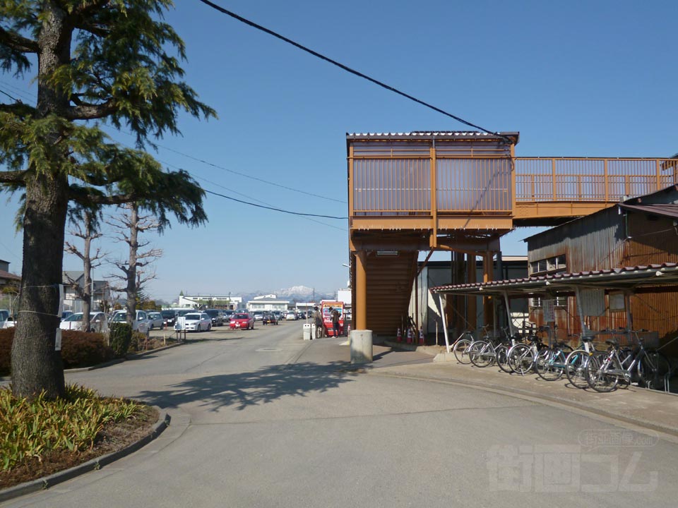 長野電鉄須坂駅西側写真画像