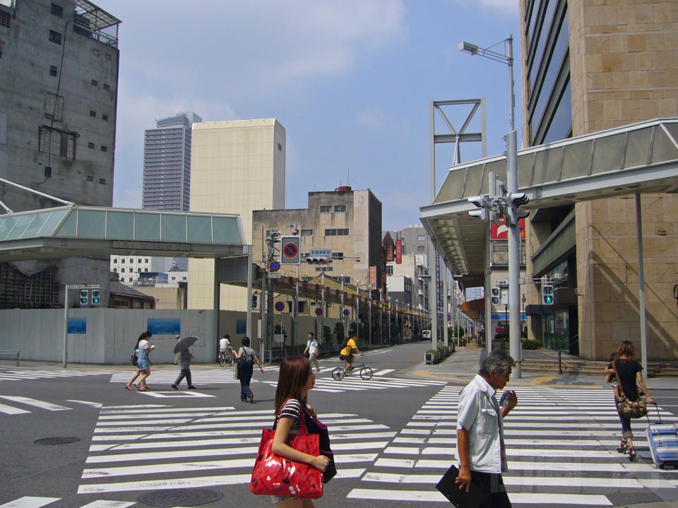 新岐阜駅前交差点写真画像