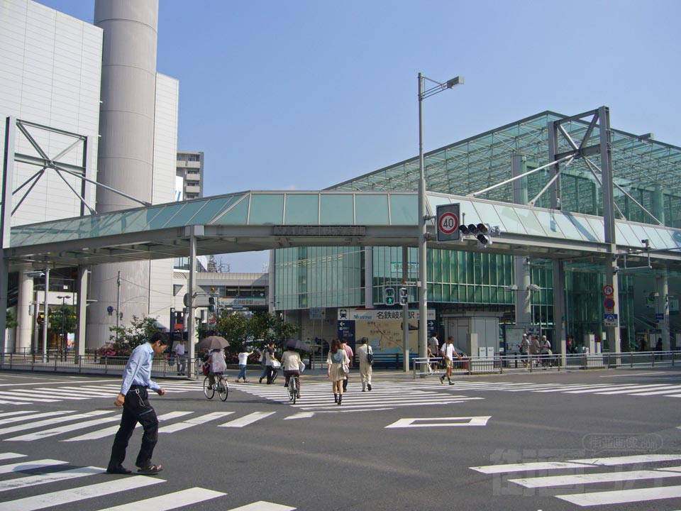 新岐阜駅前交差点写真画像