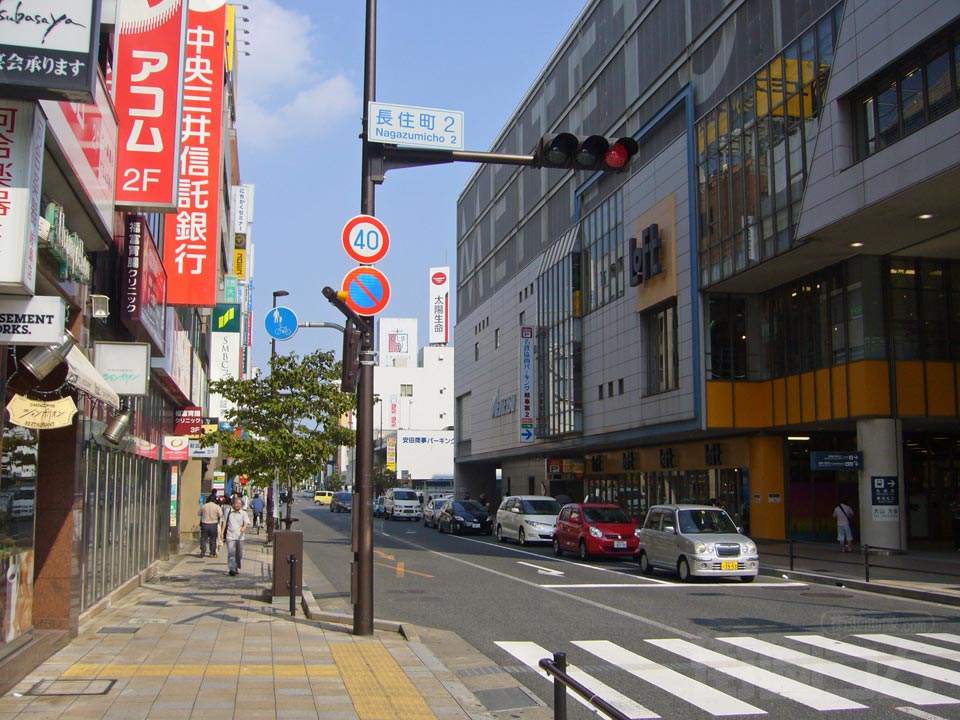 長住町２丁目交差点写真画像