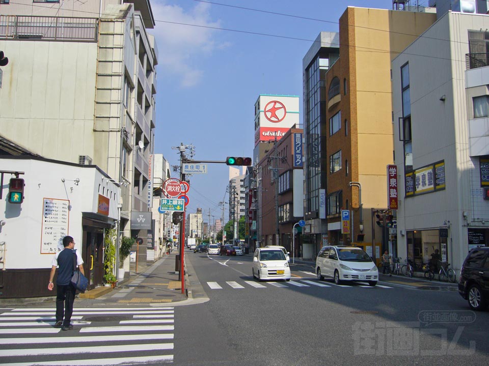 長住町１丁目交差点写真画像