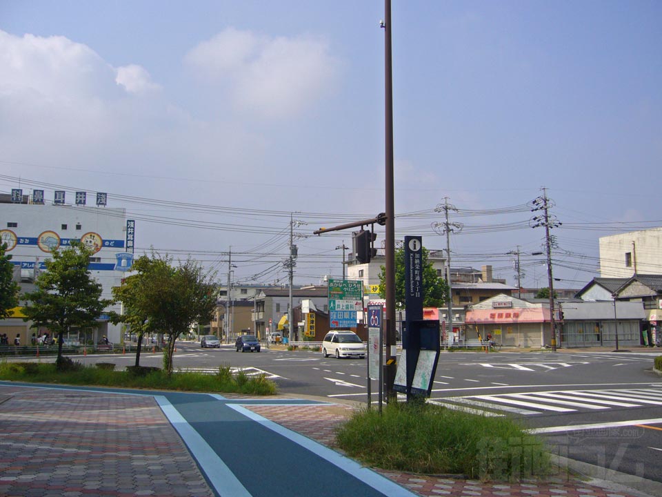 加納栄町通４丁目交差点写真画像