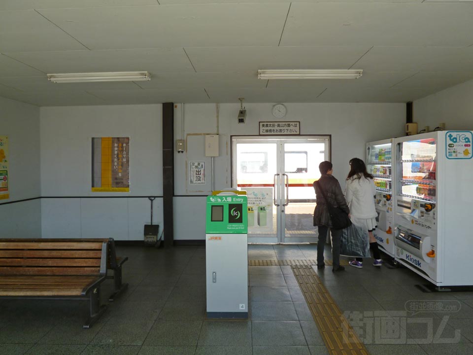 JR各務ヶ原駅改札口