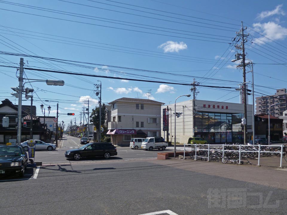JR各務ヶ原駅前