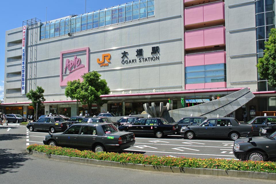 大垣駅ビルAPIO(アピオ)