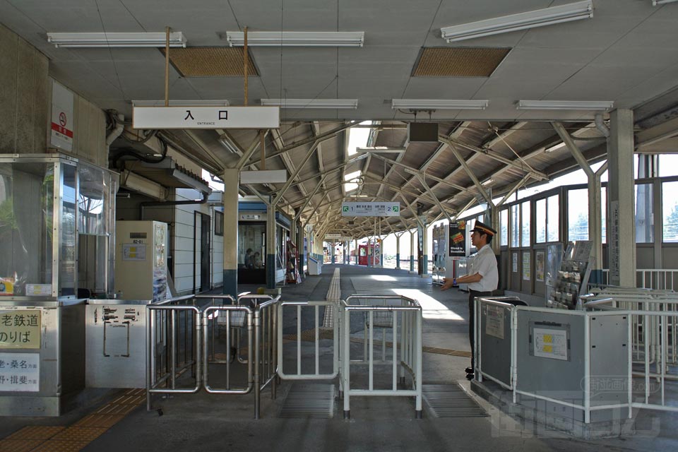 養老鉄道大垣駅改札口